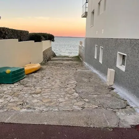 Bord De Mer Jetee Des Marins *